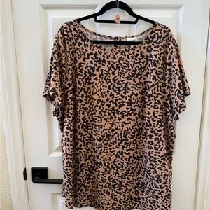 Ava & Viv Tan and Black Patterned Blouse